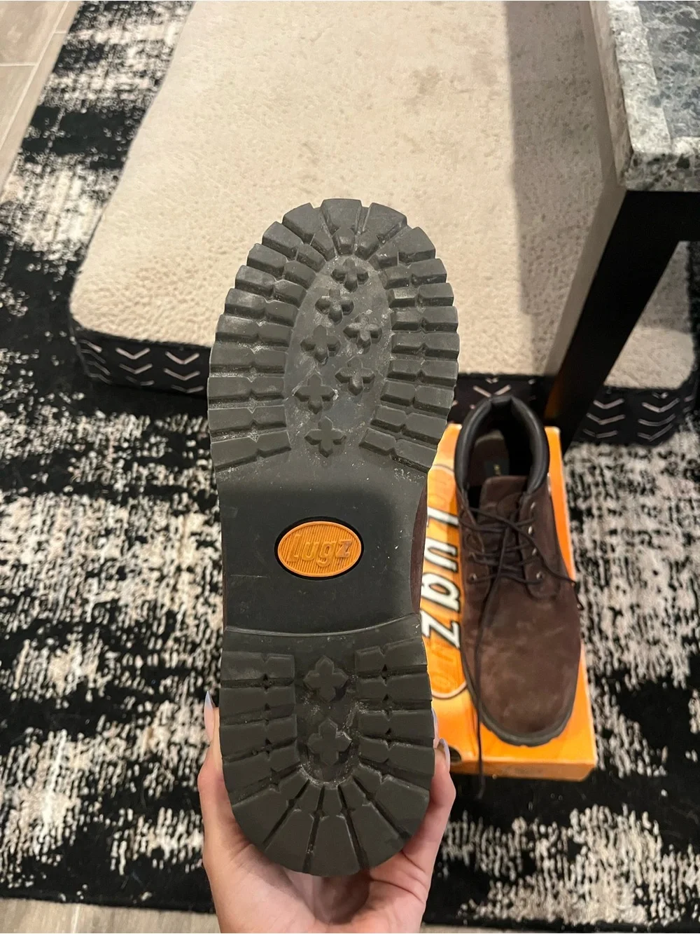 Lugz suede chukka